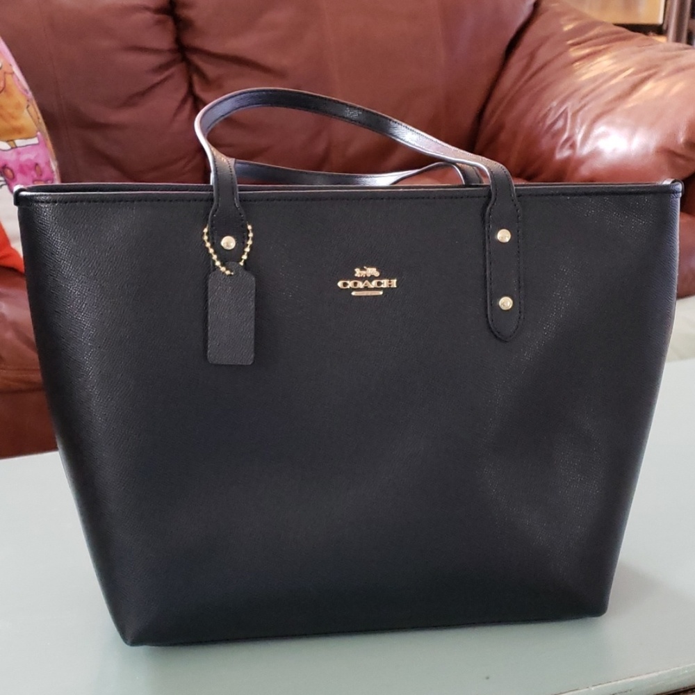 Coach City Zip Tote NWT